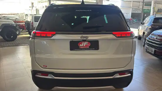 JEEP-COMMANDER-2023