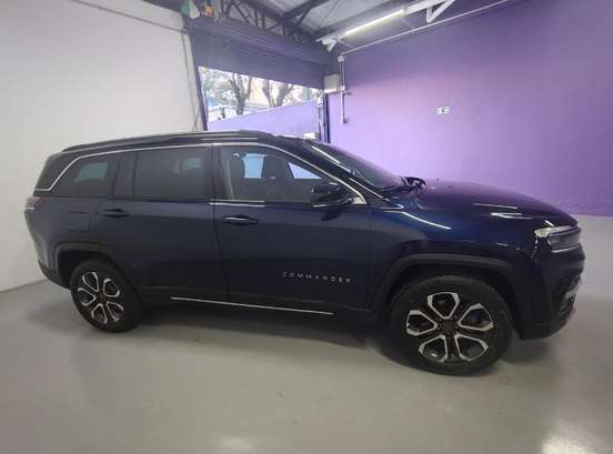 JEEP-COMMANDER-2023