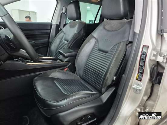 JEEP-COMMANDER-2022