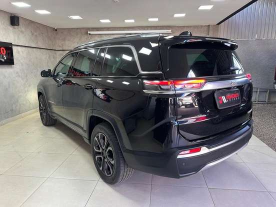 JEEP-COMMANDER-2023