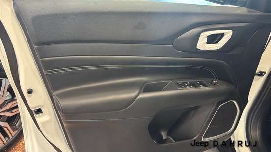 JEEP-COMMANDER-2026