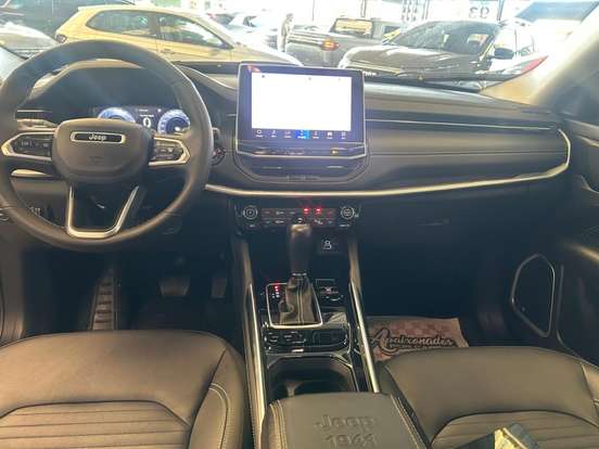 JEEP-COMMANDER-1.3 T270 TURBO FLEX LONGITUDE AT6 JEEP-COMMANDER-2025