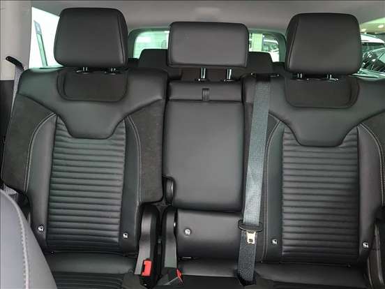 JEEP-COMMANDER-2026