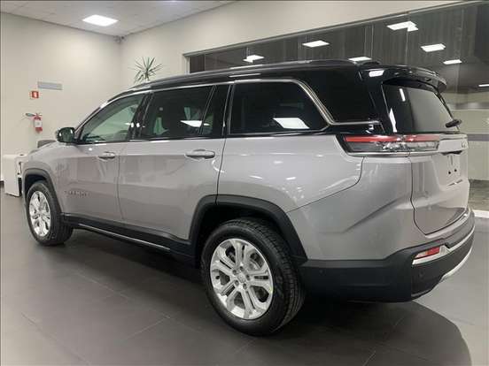 JEEP-COMMANDER-2026