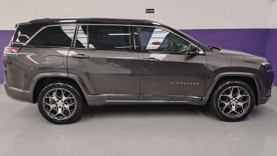 JEEP-COMMANDER-2024
