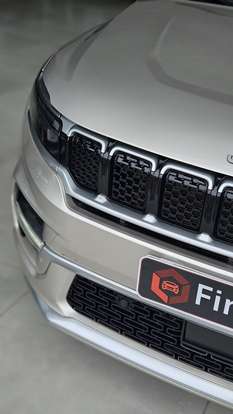 JEEP-COMMANDER-2023