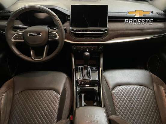JEEP-COMMANDER-2022