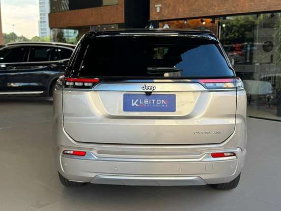 JEEP-COMMANDER-2024