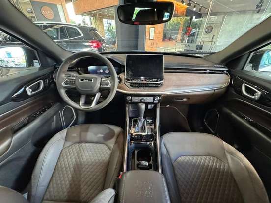 JEEP-COMMANDER-1.3 T270 TURBO FLEX OVERLAND AT6 JEEP-COMMANDER-2024
