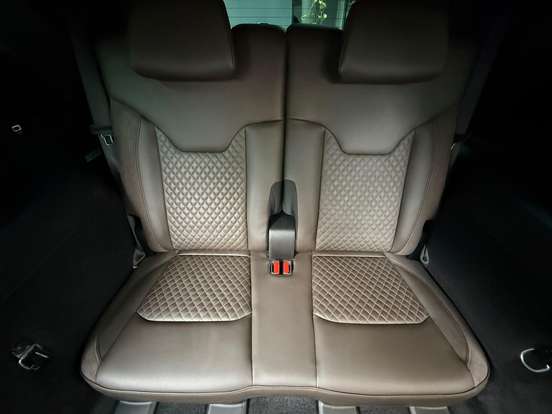 JEEP-COMMANDER-2024