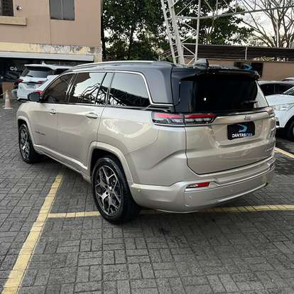 JEEP-COMMANDER-2022