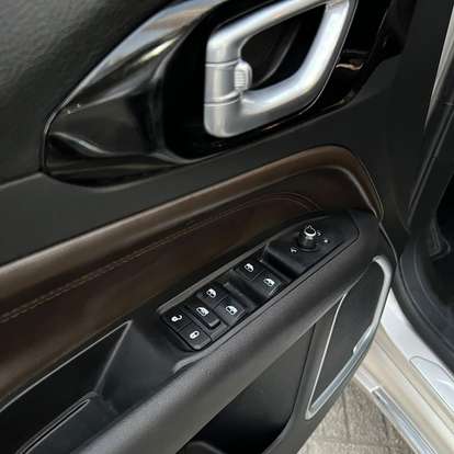 JEEP-COMMANDER-2022