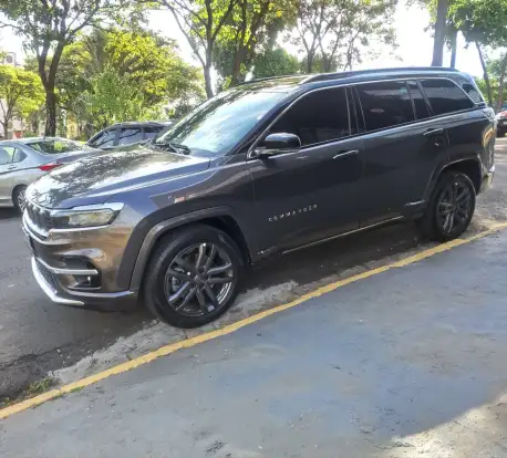 JEEP-COMMANDER-2024