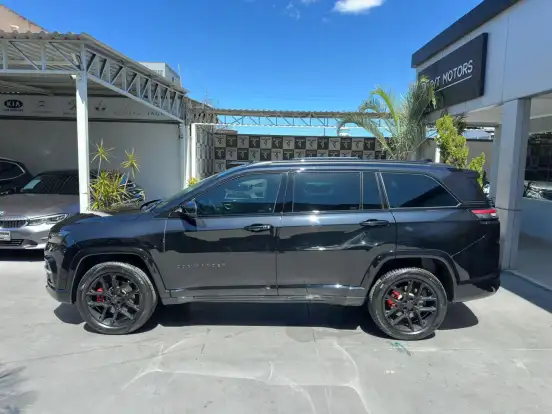 JEEP-COMMANDER-2024