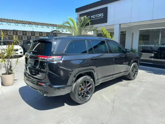 JEEP-COMMANDER-2.0 HURRICANE 4 TURBO GASOLINA BLACKHAWK AT9 JEEP-COMMANDER-2024