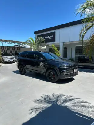 JEEP-COMMANDER-2.0 HURRICANE 4 TURBO GASOLINA BLACKHAWK AT9 JEEP-COMMANDER-2024