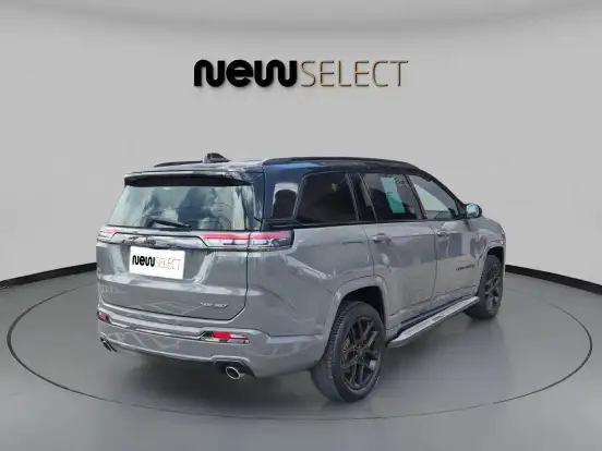 JEEP-COMMANDER-2.0 HURRICANE 4 TURBO GASOLINA BLACKHAWK AT9 JEEP-COMMANDER-2024