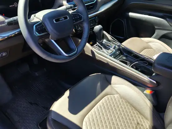 JEEP-COMMANDER-2.0 HURRICANE 4 TURBO GASOLINA OVERLAND AT9 JEEP-COMMANDER-2024