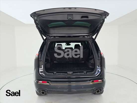 JEEP-COMMANDER-2024