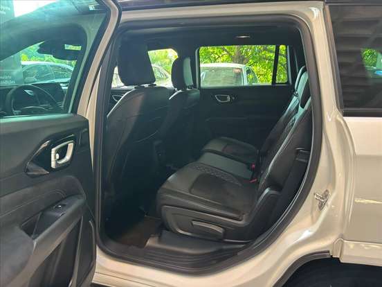 JEEP-COMMANDER-2025