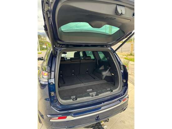 JEEP-COMMANDER-2.0 HURRICANE 4 TURBO GASOLINA OVERLAND AT9 JEEP-COMMANDER-2025