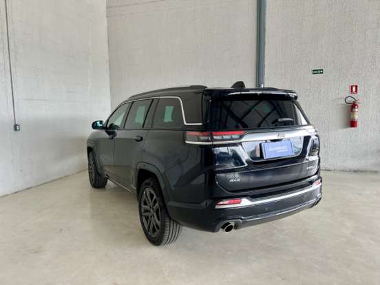 JEEP-COMMANDER-2024