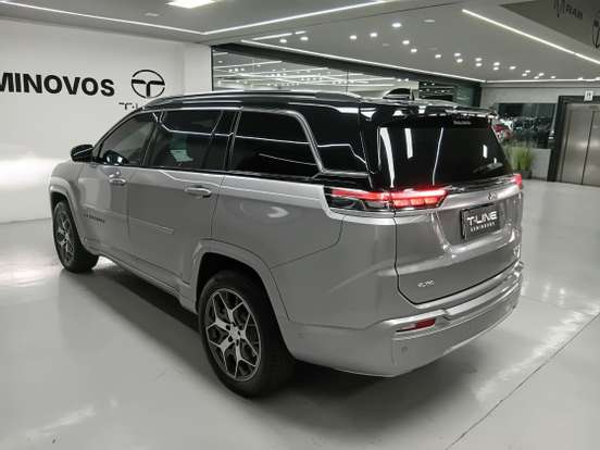 JEEP-COMMANDER-2.0 TD380 TURBO DIESEL OVERLAND AT9 JEEP-COMMANDER-2024