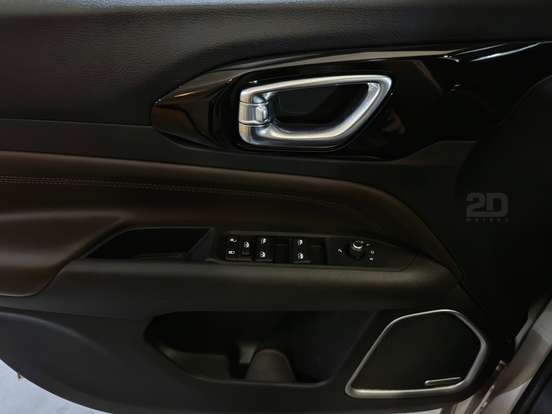 JEEP-COMMANDER-2022