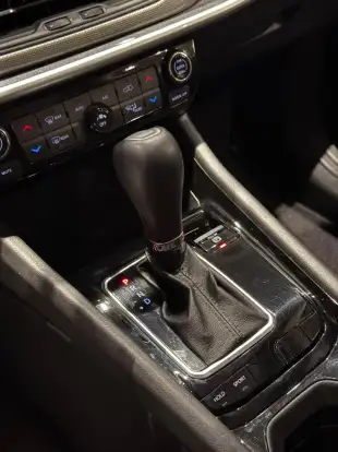 JEEP-COMPASS-2024