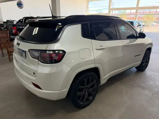 JEEP-COMPASS-2024