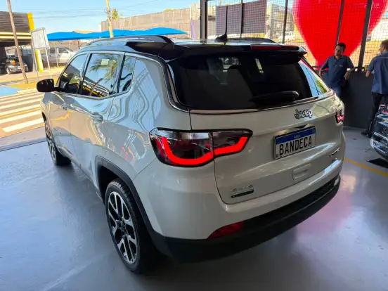 JEEP-COMPASS-2.0 16V DIESEL LIMITED 4X4 AUTOMÁTICO JEEP-COMPASS-2021