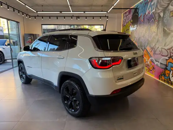 JEEP-COMPASS-2.0 16V DIESEL LONGITUDE 4X4 AUTOMÁTICO JEEP-COMPASS-2017