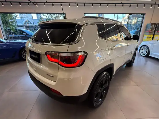 JEEP-COMPASS-2.0 16V DIESEL LONGITUDE 4X4 AUTOMÁTICO JEEP-COMPASS-2017
