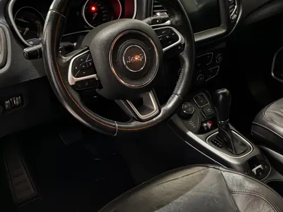JEEP-COMPASS-2.0 16V DIESEL LONGITUDE 4X4 AUTOMÁTICO JEEP-COMPASS-2020