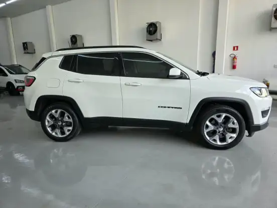 JEEP-COMPASS-2.0 16V FLEX LONGITUDE AUTOMÁTICO JEEP-COMPASS-2019