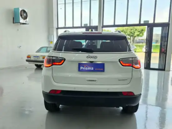 JEEP-COMPASS-2.0 16V FLEX LONGITUDE AUTOMÁTICO JEEP-COMPASS-2019