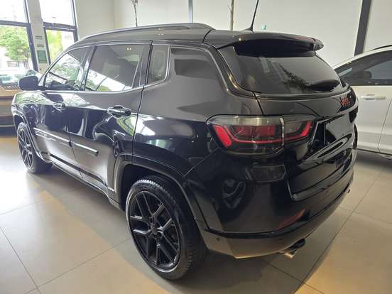 JEEP-COMPASS-2024