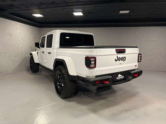 JEEP-GLADIATOR-2022