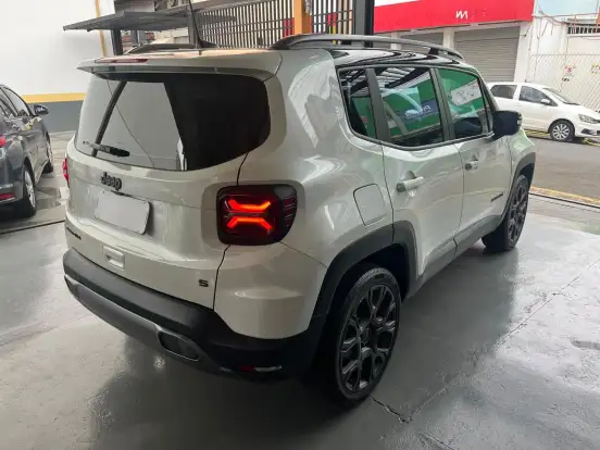 JEEP-RENEGADE-2022