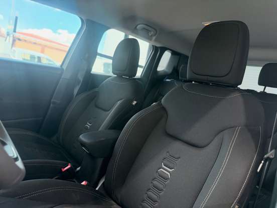 JEEP-RENEGADE-2023