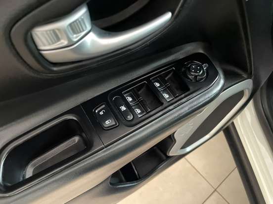 JEEP-RENEGADE-2020