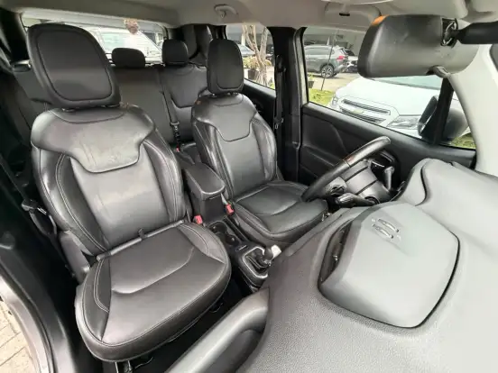 JEEP-RENEGADE-2020