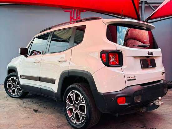 JEEP-RENEGADE-2.0 16V TURBO DIESEL LONGITUDE 4P 4X4 AUTOMÁTICO JEEP-RENEGADE-2016