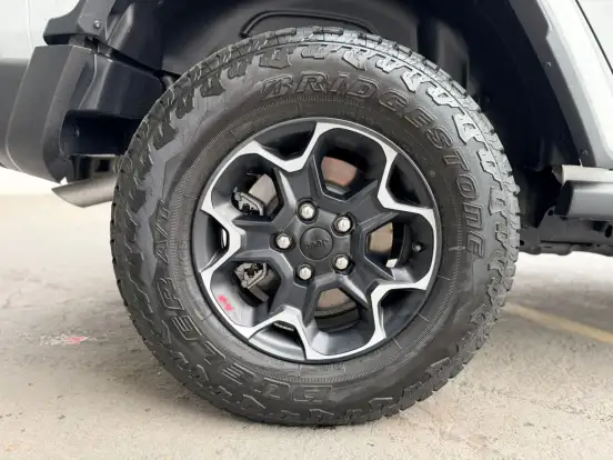 JEEP-WRANGLER-2023