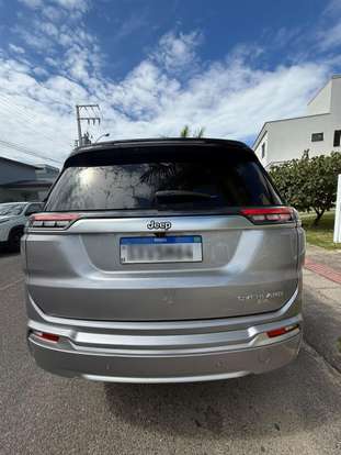 JEEP-COMMANDER-2025