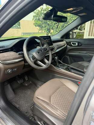 JEEP-COMMANDER-2025