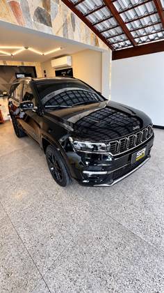 JEEP COMMANDER 2.0 HURRICANE 4 TURBO GASOLINA BLACKHAWK AT9