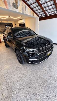 JEEP-COMMANDER-2024