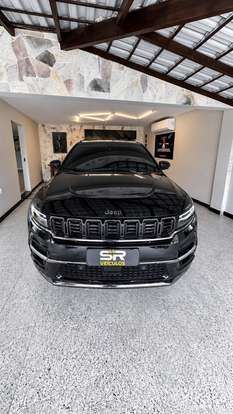 JEEP-COMMANDER-2.0 HURRICANE 4 TURBO GASOLINA BLACKHAWK AT9 JEEP-COMMANDER-2024