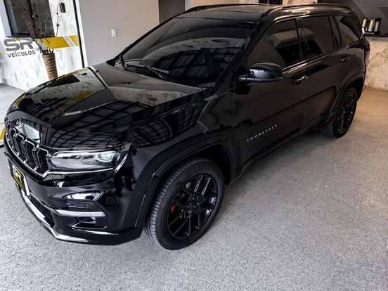 JEEP-COMMANDER-2.0 HURRICANE 4 TURBO GASOLINA BLACKHAWK AT9 JEEP-COMMANDER-2024